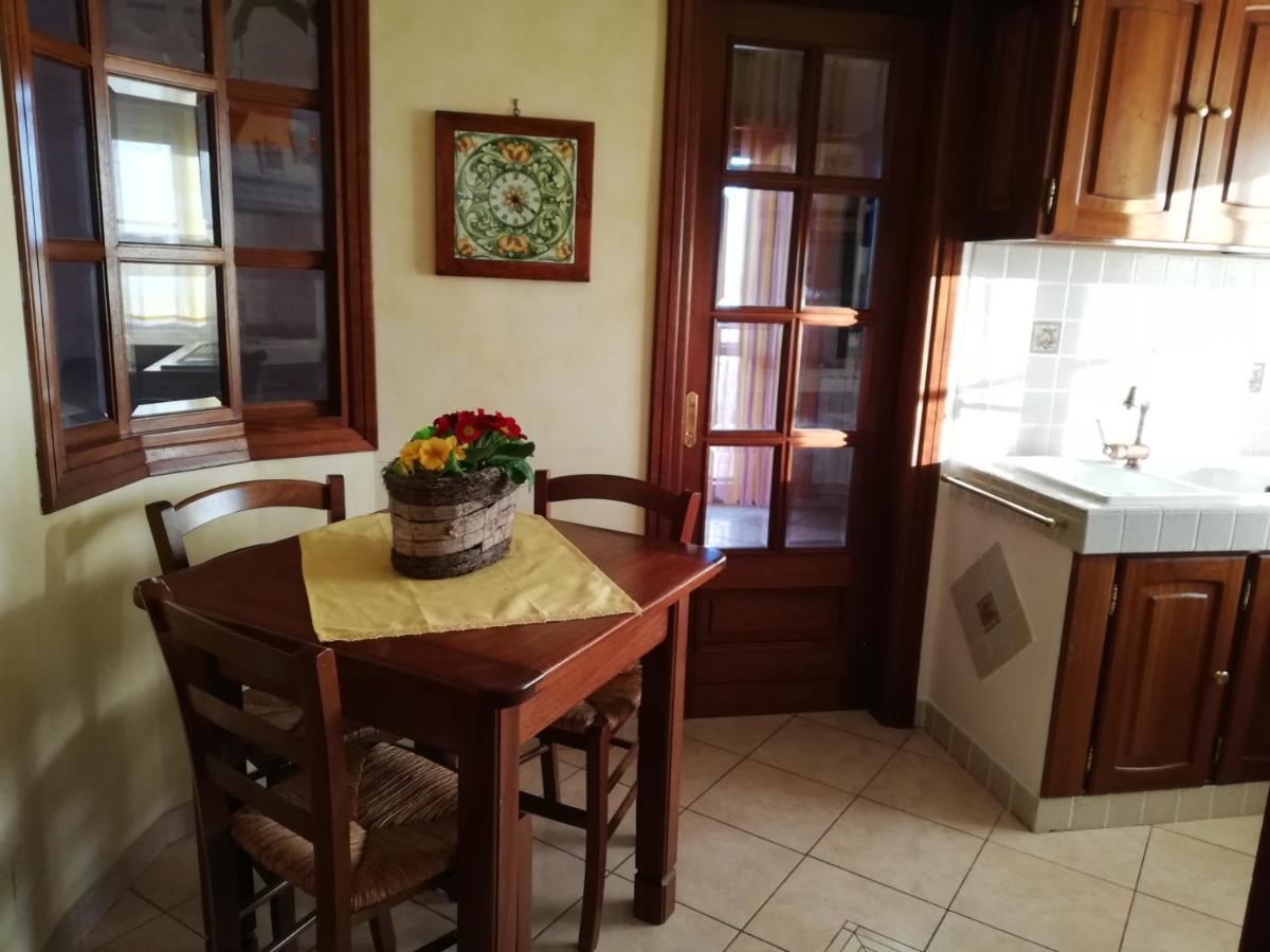 Casa Noemi Lägenhet Sperlonga Exteriör bild
